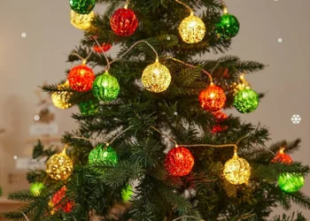 Christmas Tree Explained: History, Symbolism, Types & How to Decorate